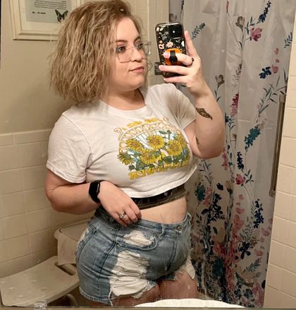 lydiaryreads OnlyFans picture