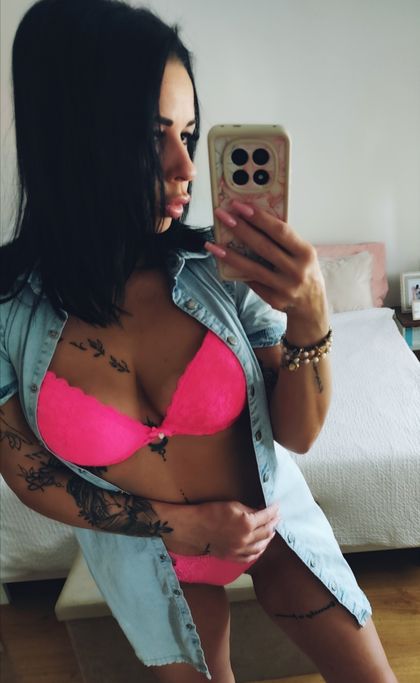 kiraxrose OnlyFans picture