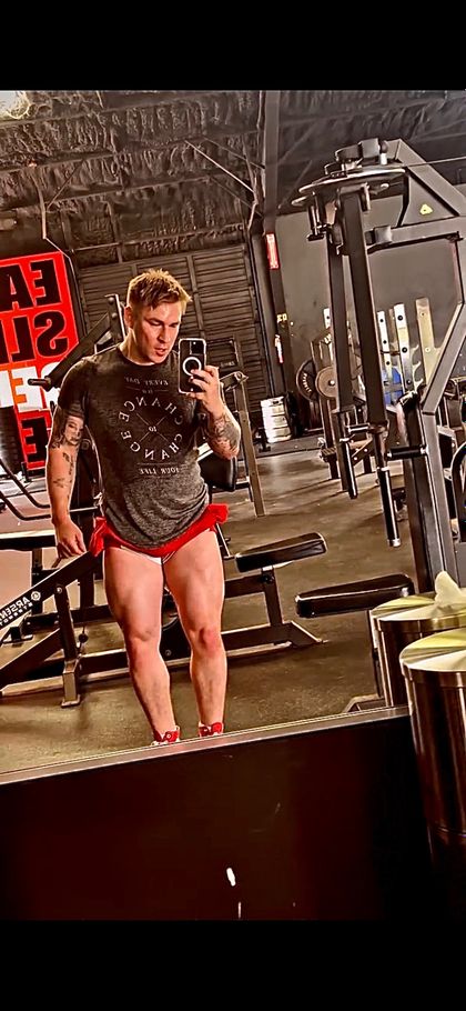 aaronmv25 OnlyFans picture