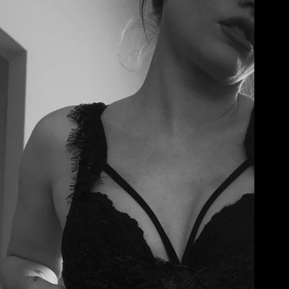 lovescarlettjade OnlyFans picture