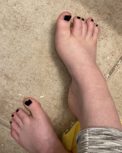 onlyfeetonlyhands OnlyFans picture