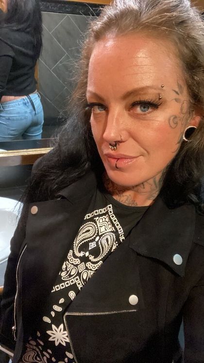nikiblueee OnlyFans picture
