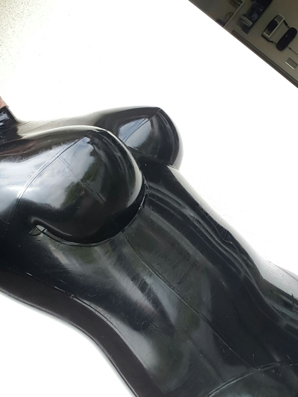 rubber_creature OnlyFans profile picture