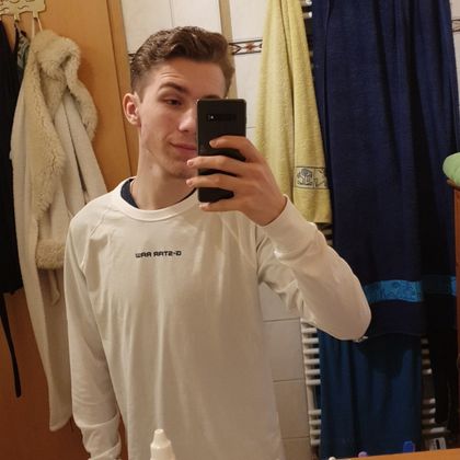yzaiic OnlyFans picture