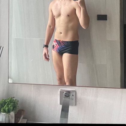 klomisklom OnlyFans picture