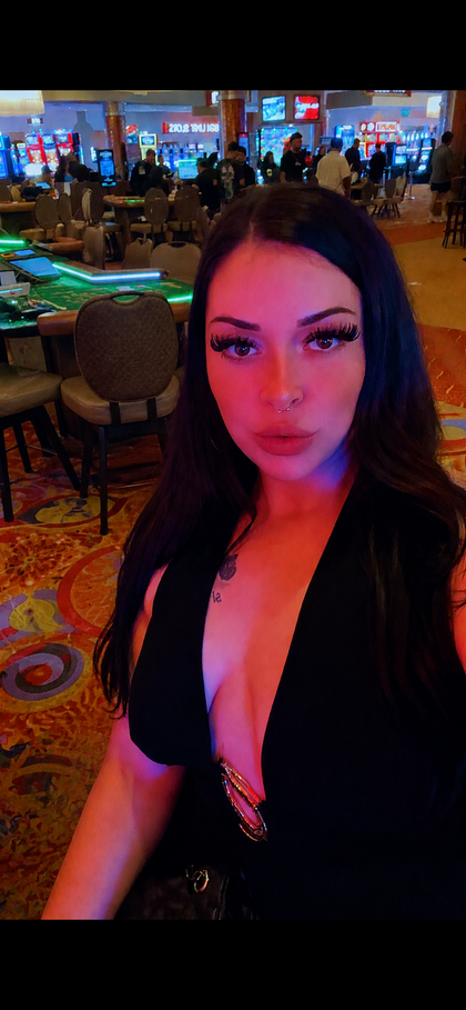 ariellezbunzoffun OnlyFans picture