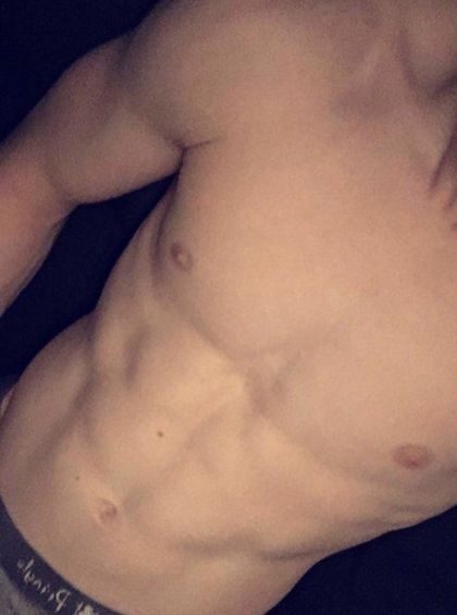 cyoungwood OnlyFans picture