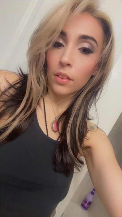 lovelylivana OnlyFans picture