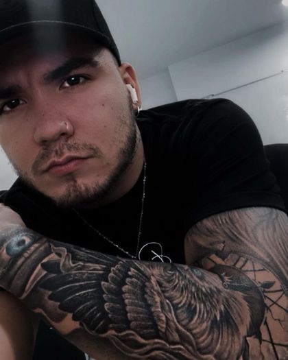 andrescardona12 OnlyFans picture