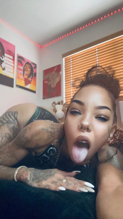 snapn2myslimgem OnlyFans picture