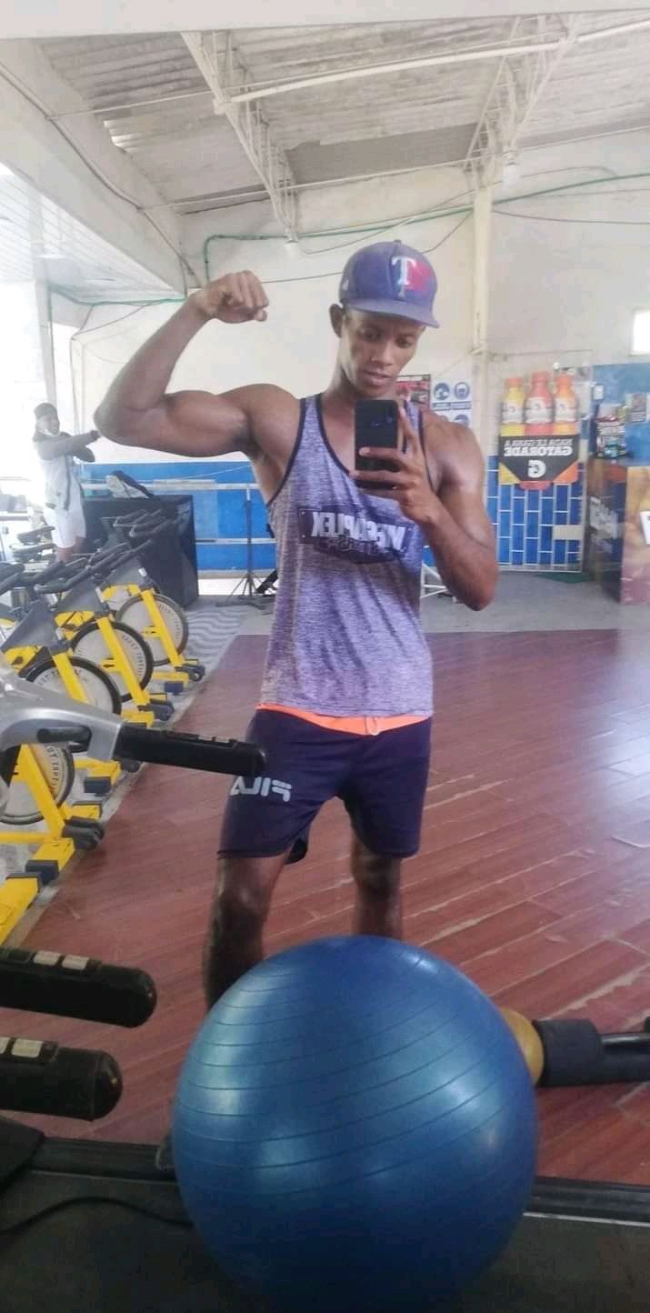 athleticbigcock OnlyFans profile picture