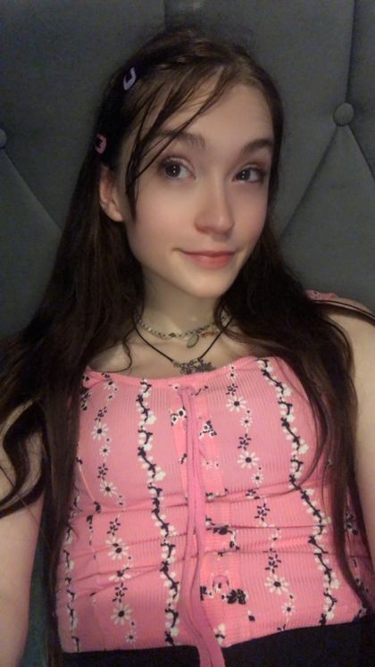 Best Hot Sophie Davies OnlyFans Accounts | FansMetrics.com