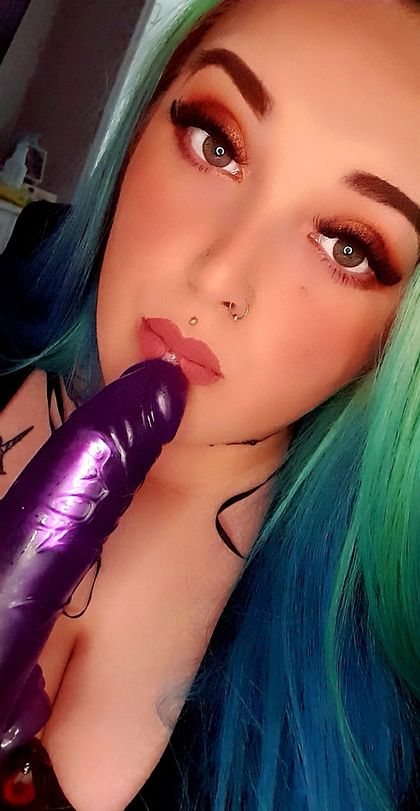 queencutelips OnlyFans picture