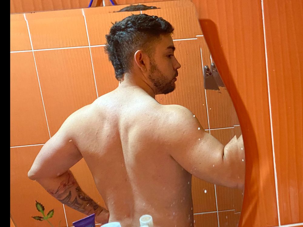 milosantiago93 OnlyFans profile picture