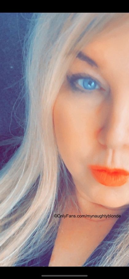 mynaughtyblonde OnlyFans picture