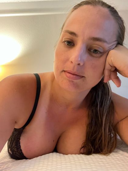 tittiesandtanlines OnlyFans picture