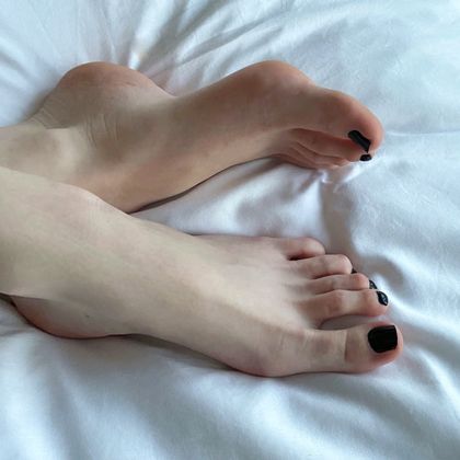 littlepolishedtoes OnlyFans picture