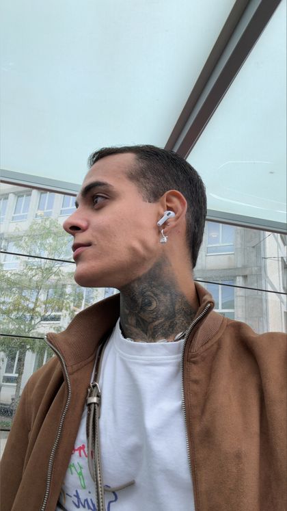 leotwinkes OnlyFans picture
