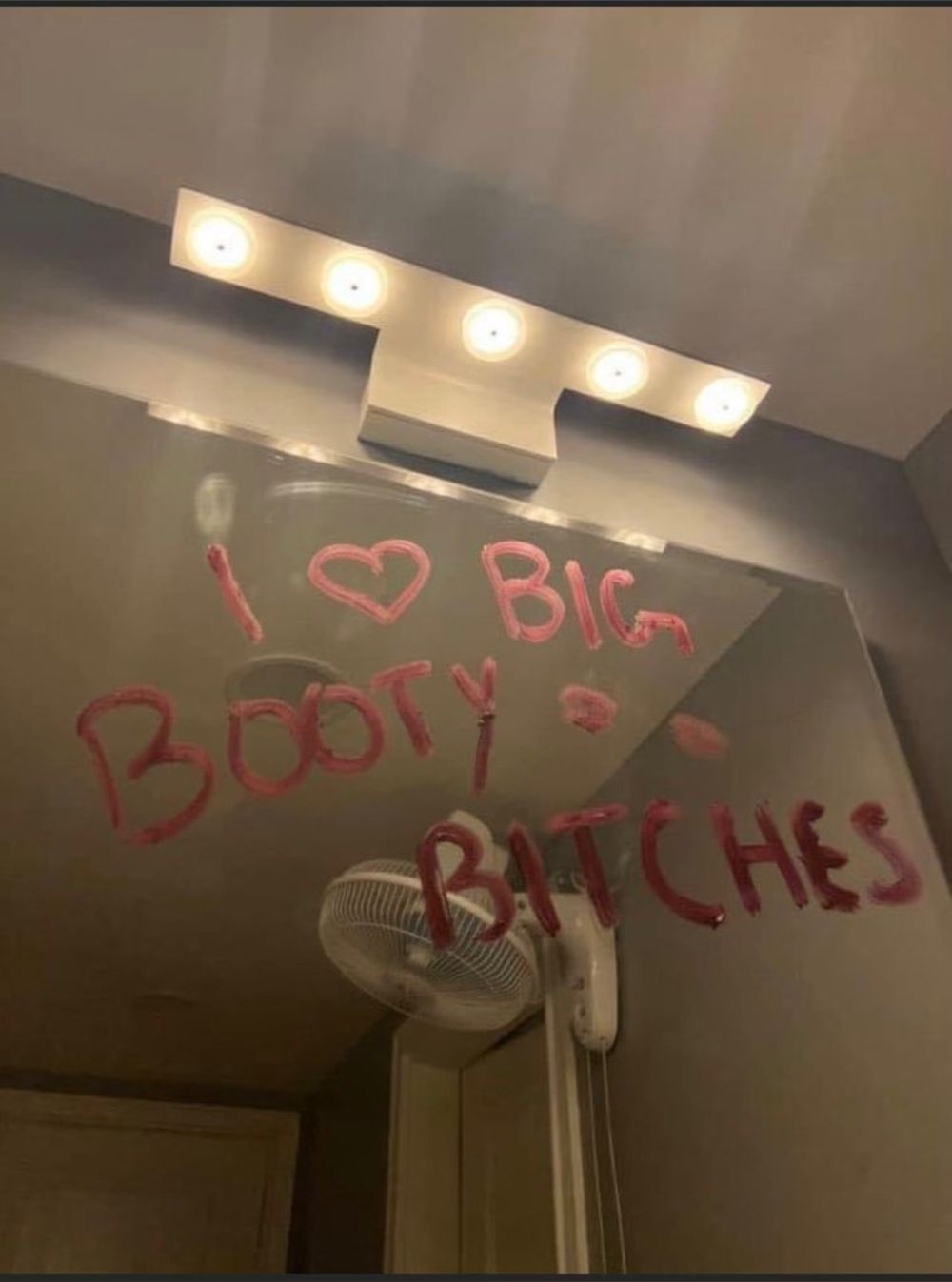 therealariibae OnlyFans profile picture
