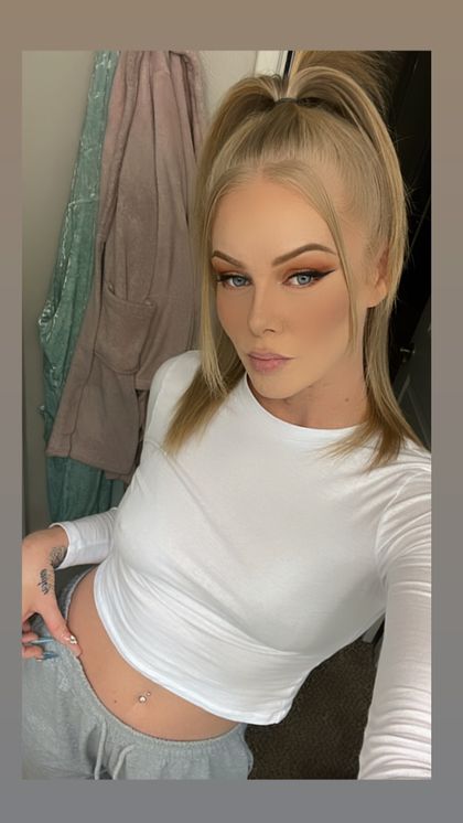 lanilonglegs OnlyFans picture