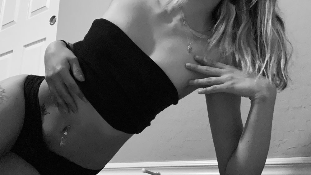 neonmoonbabyfree OnlyFans profile picture