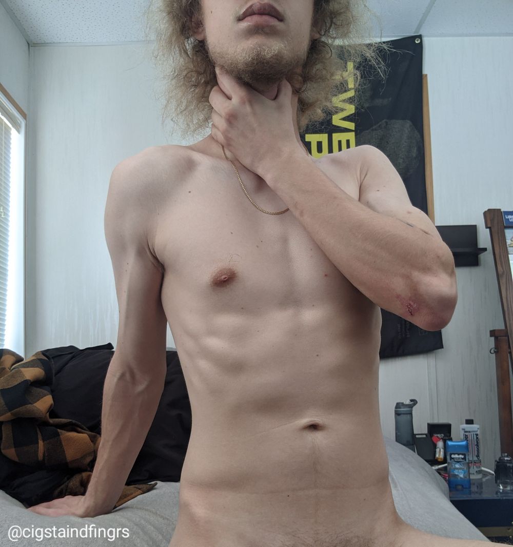 cigstaindfingrsfree OnlyFans profile picture