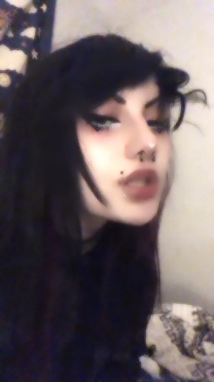 x.pillowprinc3ss.x OnlyFans picture