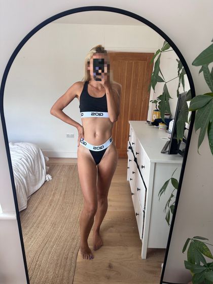 hotwifepoppy OnlyFans picture