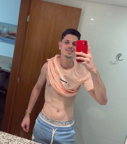 carlos_eduardo_kdu OnlyFans picture