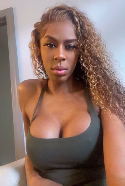 theechaneldoll OnlyFans picture