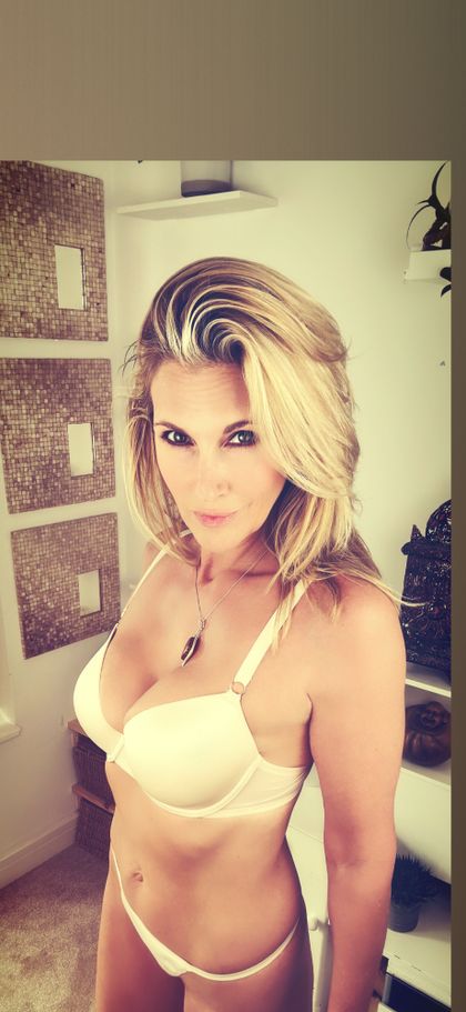 samlaurenuk OnlyFans picture