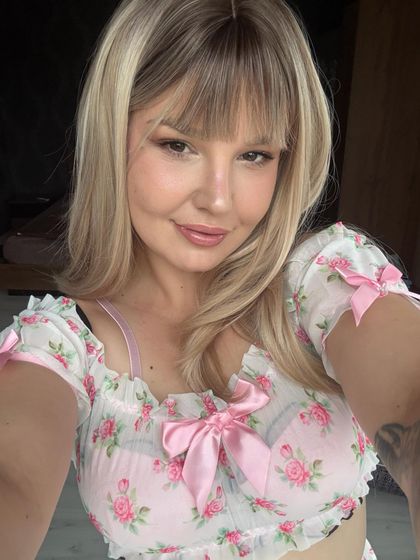 emasilk OnlyFans picture