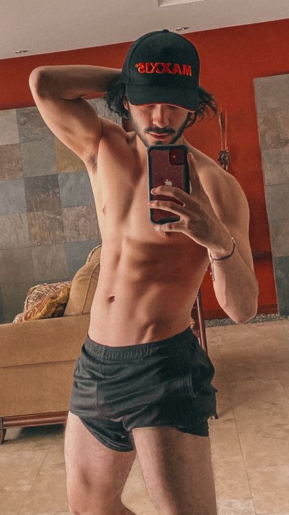 andreslatino593 OnlyFans picture