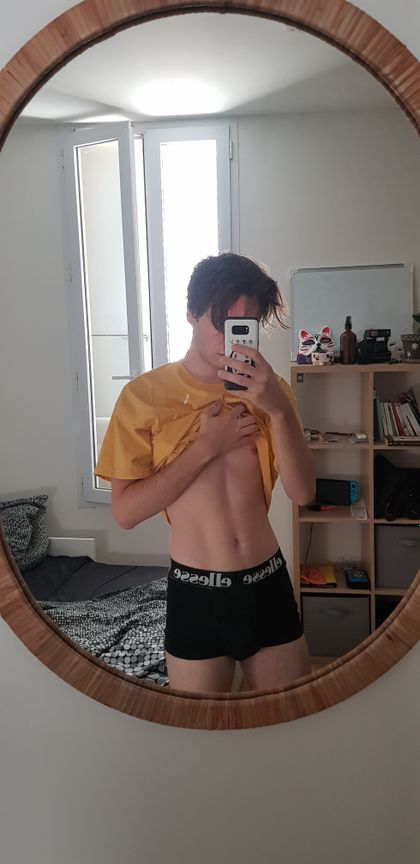 pmolikn2 OnlyFans picture