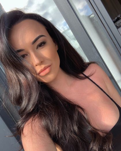 brunette_babe OnlyFans picture