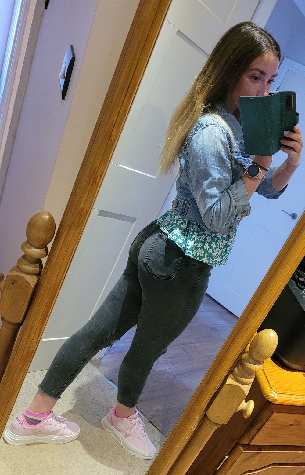 u181087878 OnlyFans profile picture