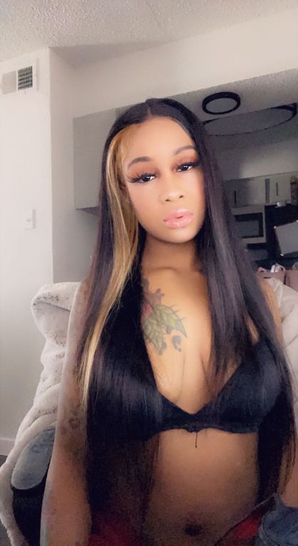 suzycartierbabe OnlyFans picture