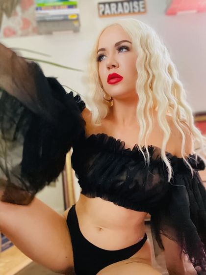 notyourhousewife_ OnlyFans picture
