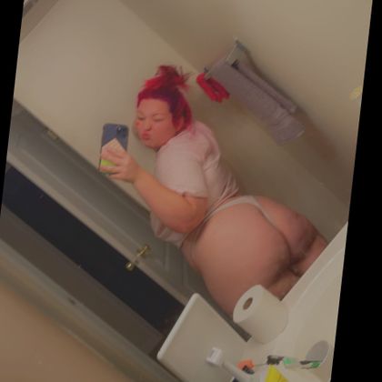 theyyloveenaee OnlyFans picture