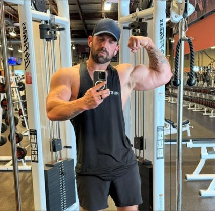 bradknox90 OnlyFans picture