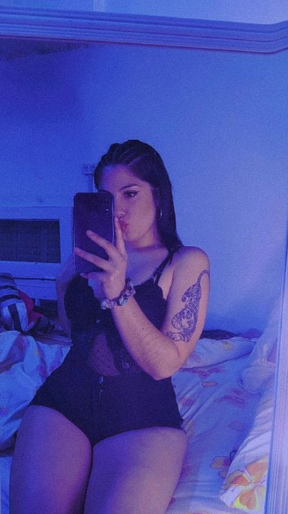 carolinedarling OnlyFans picture