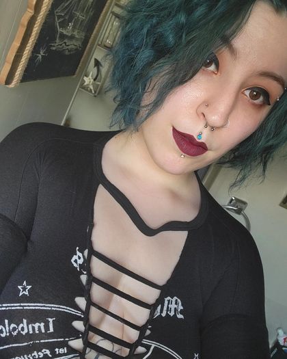 queen-toxic-peach OnlyFans picture