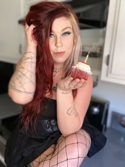 dropdeaddarlin OnlyFans picture