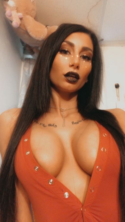 adrianabaexxx OnlyFans picture