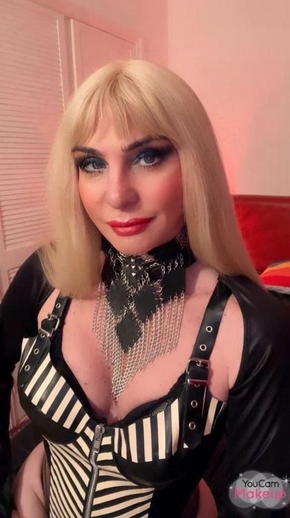 suzanatrans OnlyFans picture