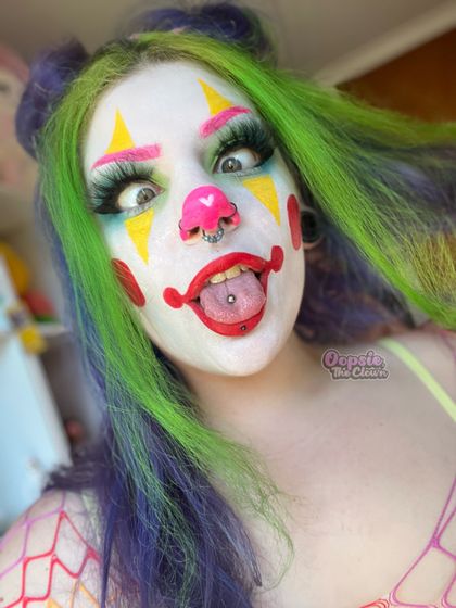 oopsietheclown OnlyFans picture