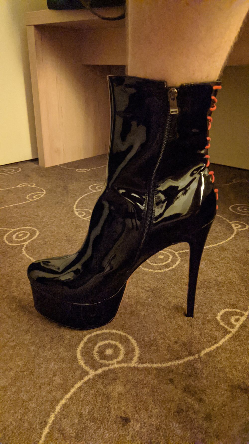 latexlover1990 OnlyFans profile picture