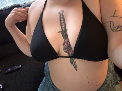 shhhushhx OnlyFans picture