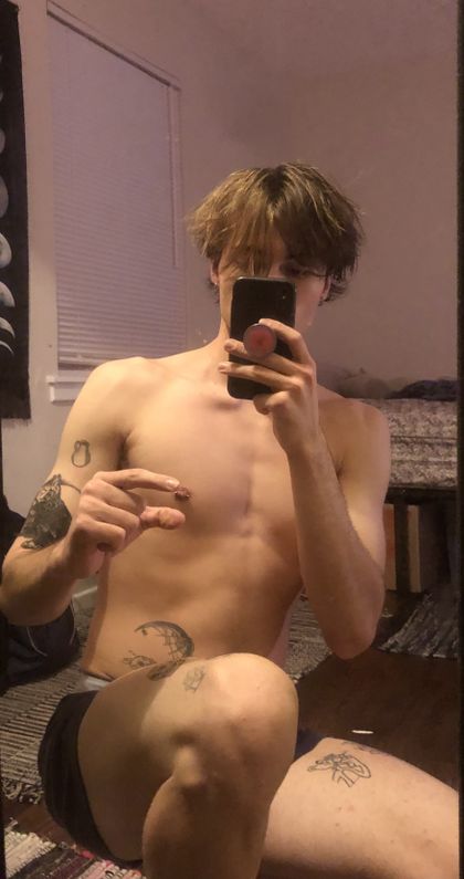charybloomxoxo OnlyFans picture