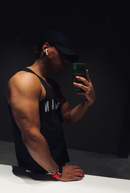 jmenence OnlyFans picture